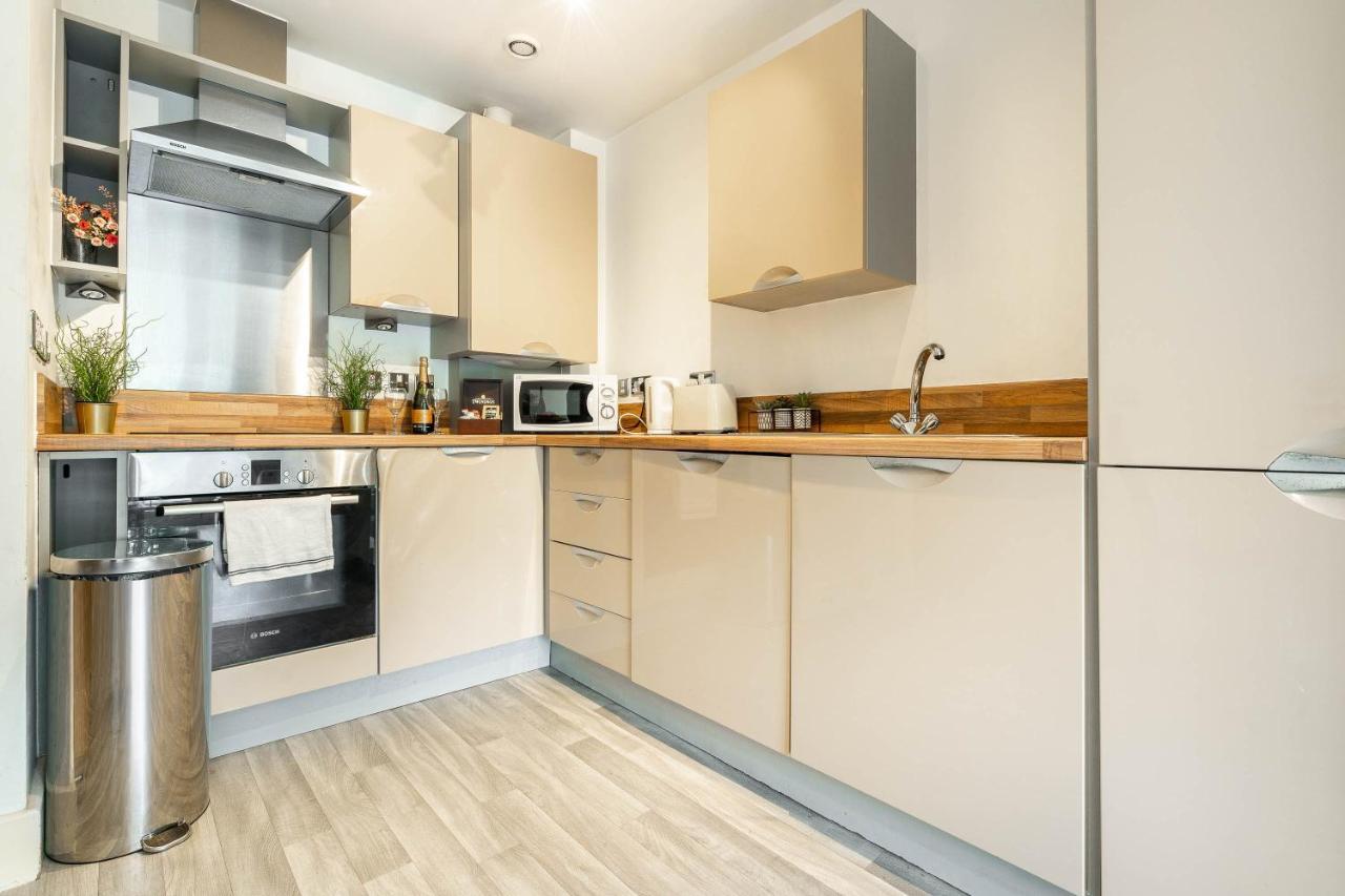 Haus City Centre Apartment - Fast Wifi - Smart Tv Birmingham Kültér fotó